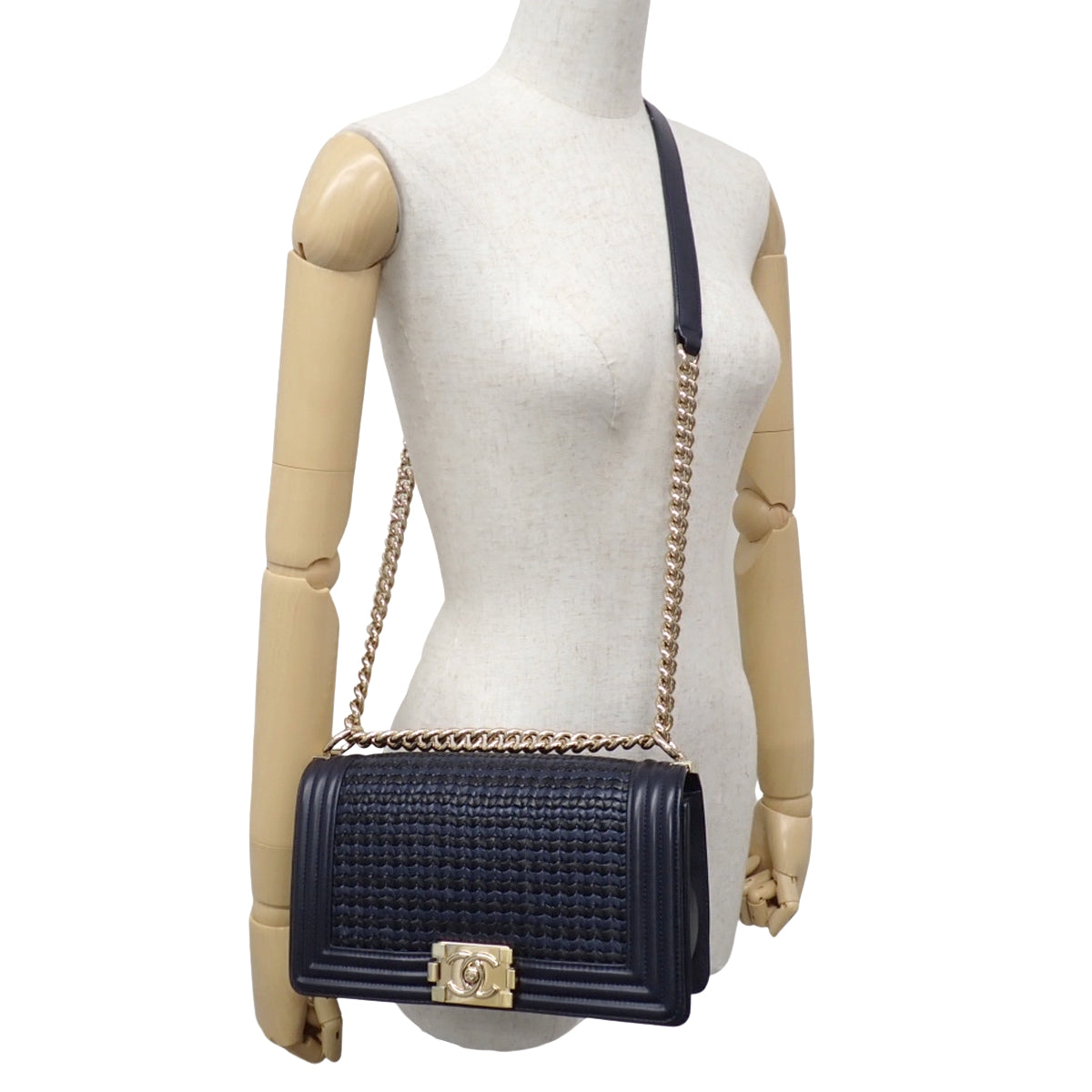 ボーイシャネル ココマーク チェーンショルダー ネイビー