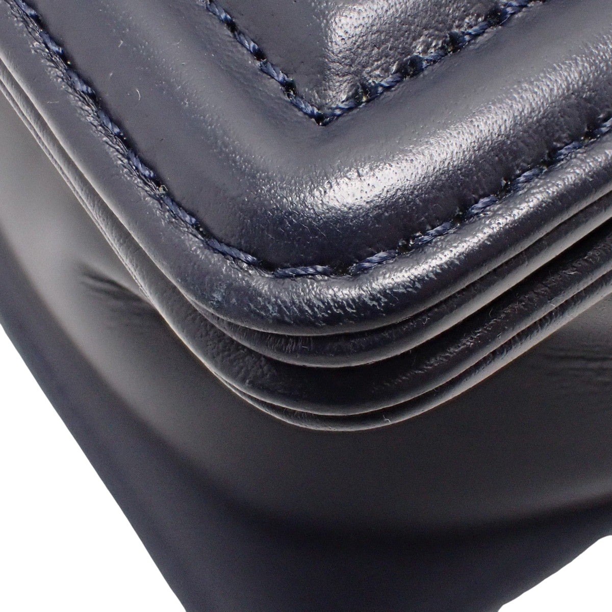 ボーイシャネル ココマーク チェーンショルダー ネイビー