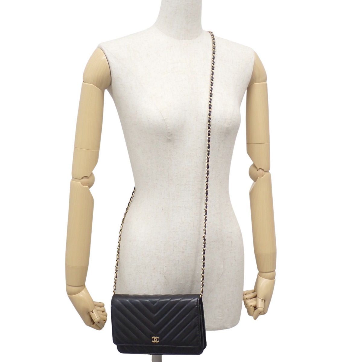 Vステッチ ココマーク ロング チェーンウォレット ラムスキン ブラック