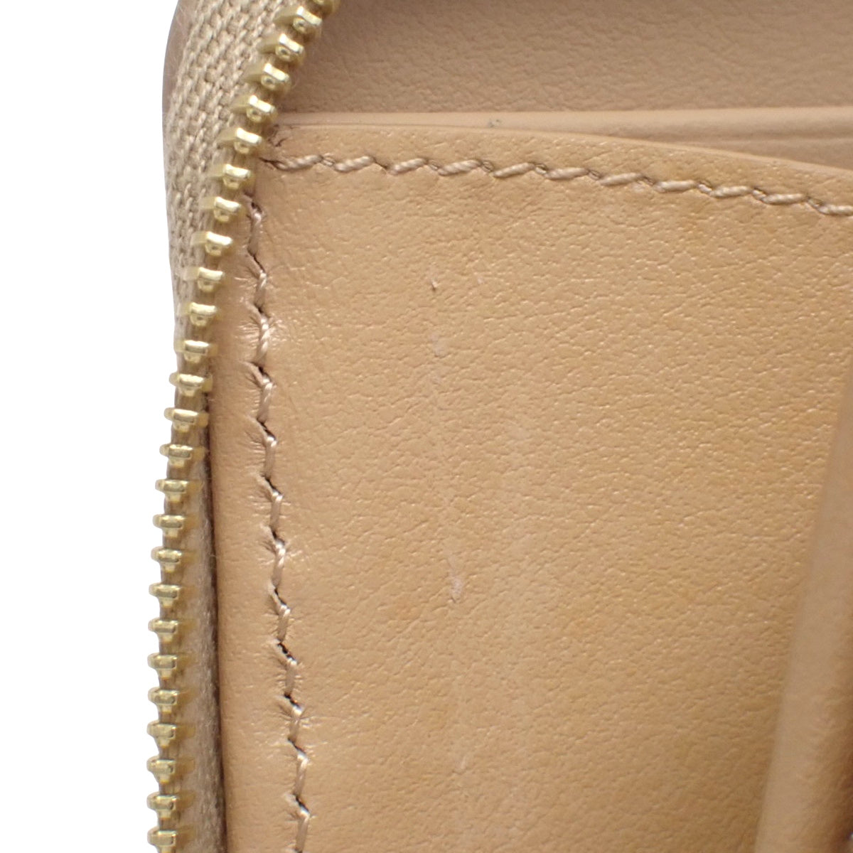 ラージ ジップウォレット グレインドカーフスキン ベージュ 10B553BEL