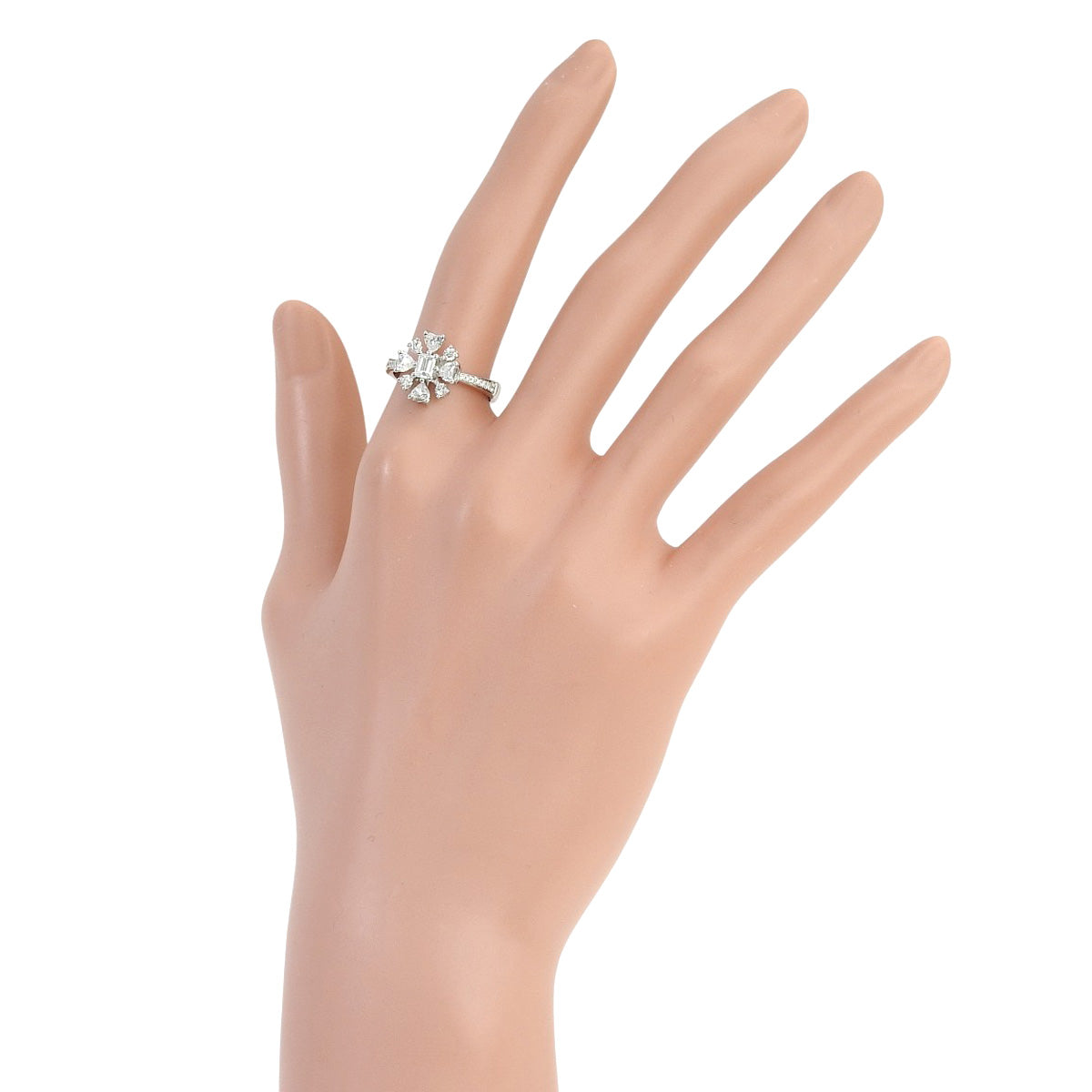 Flower Motif Diamond Ring D0.440,0.237,0.170,0.092 K18WG 4.7g