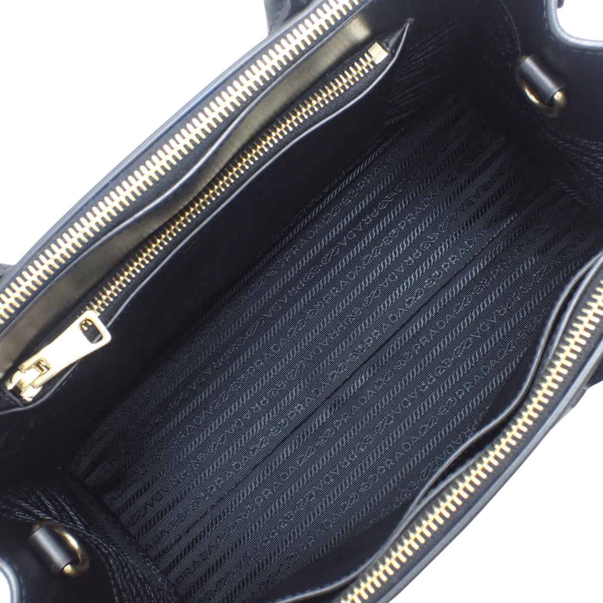 Paradigm Saffiano Leather Bag NERO 1BA130