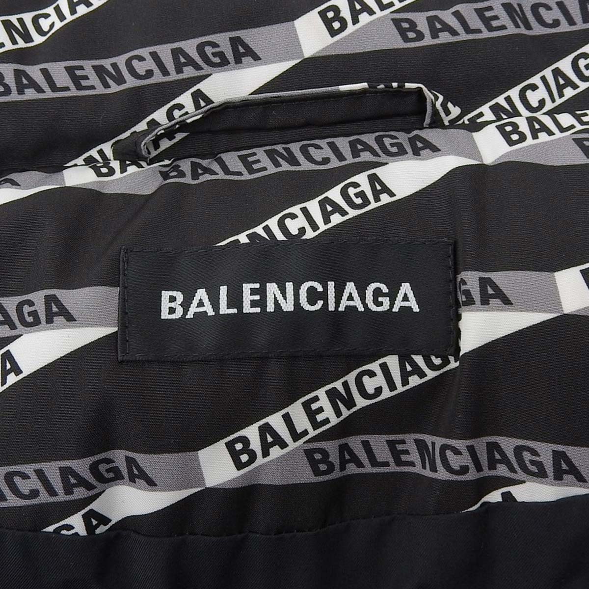 C字形全印花羽绒服 2019 44