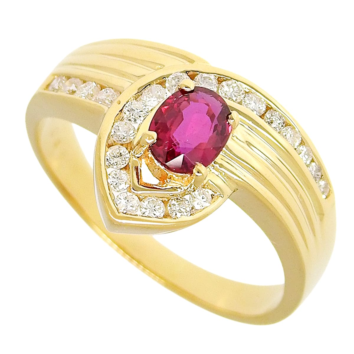 Ruby and diamond ring, R0.46/D0.24, 18K yellow gold, 4.4g