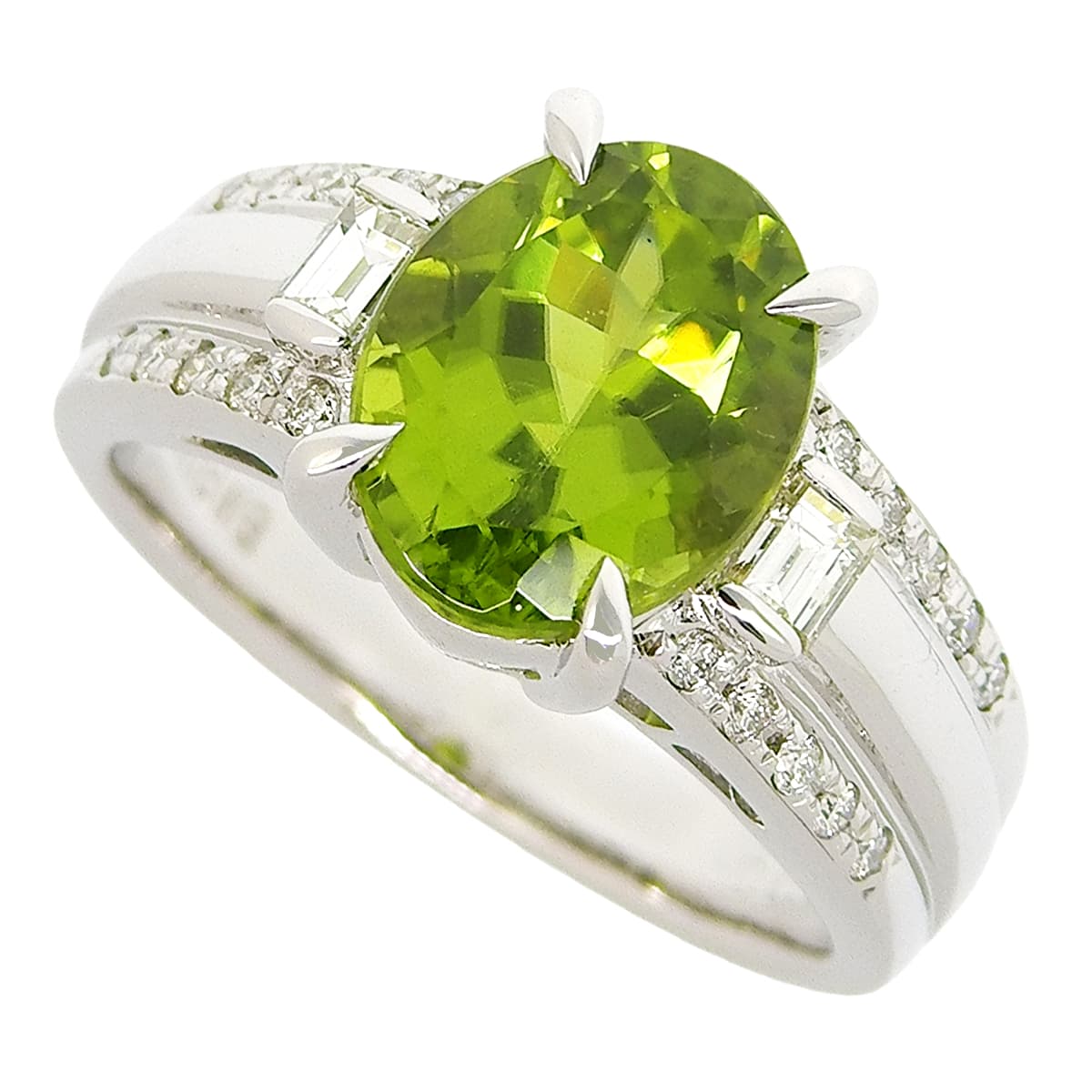Peridot and Diamond Ring PR2.96/D0.26 White Gold K18WG 6.1g