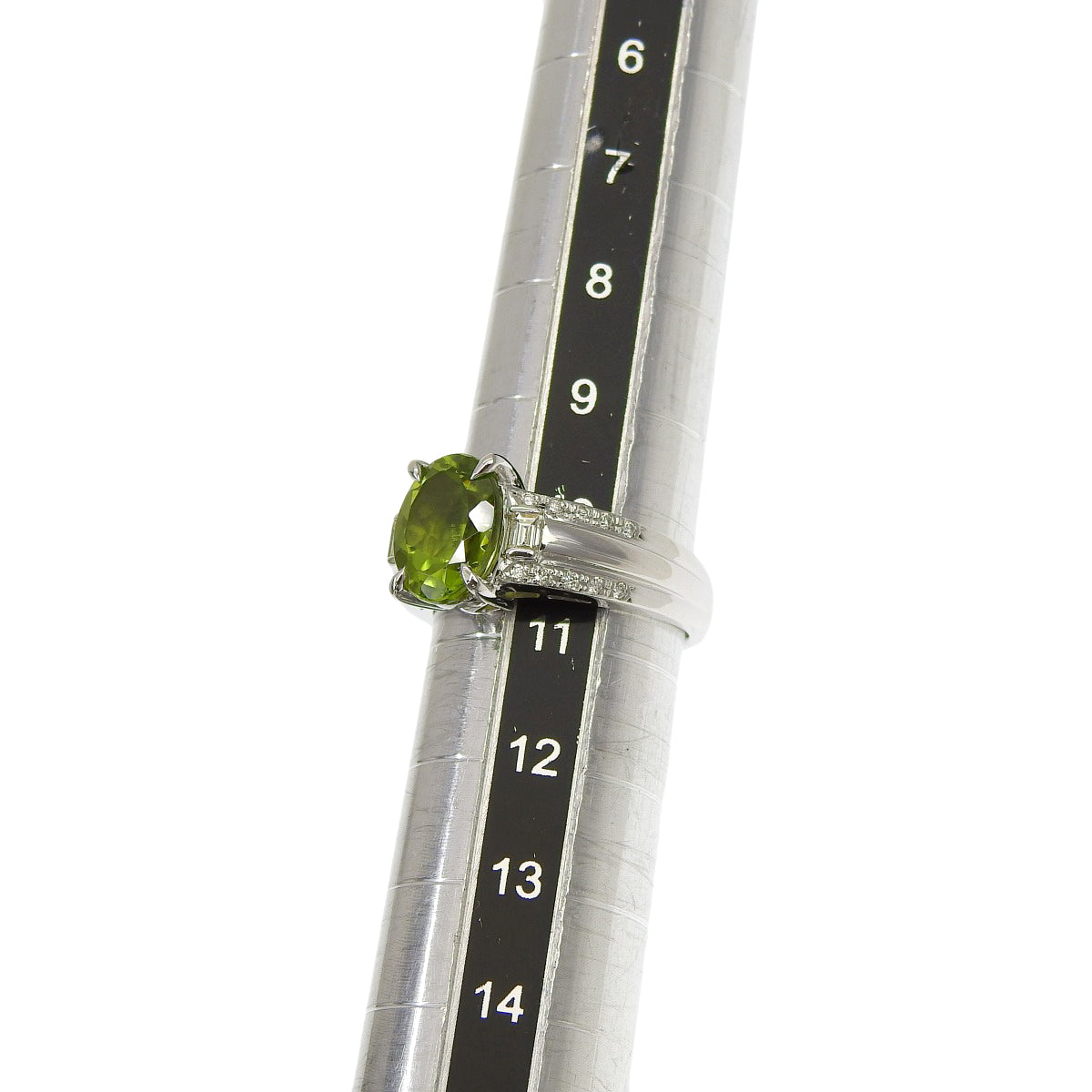 Peridot and Diamond Ring PR2.96/D0.26 White Gold K18WG 6.1g