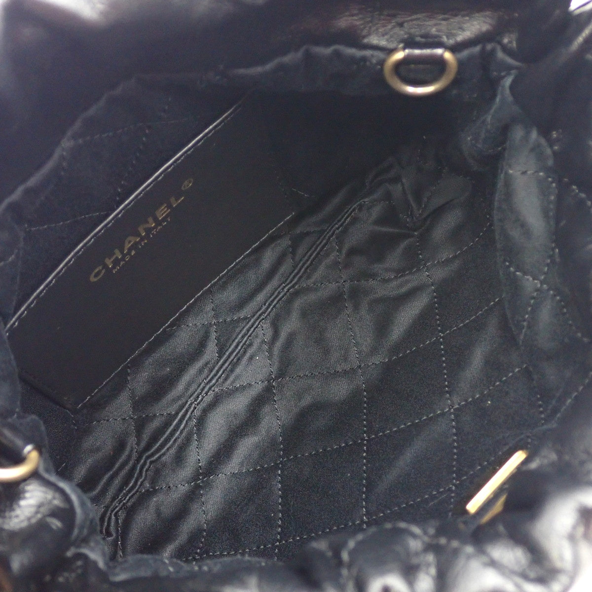 Chanel 22 Mini Handbag in Black Lambskin AS3980