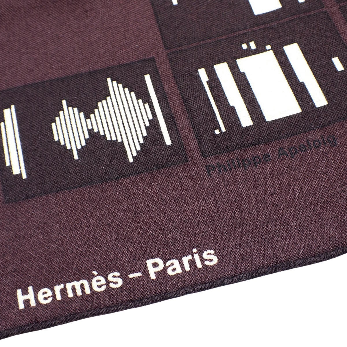 Roland Barthes Carre Jean Carre 140 in cashmere and silk