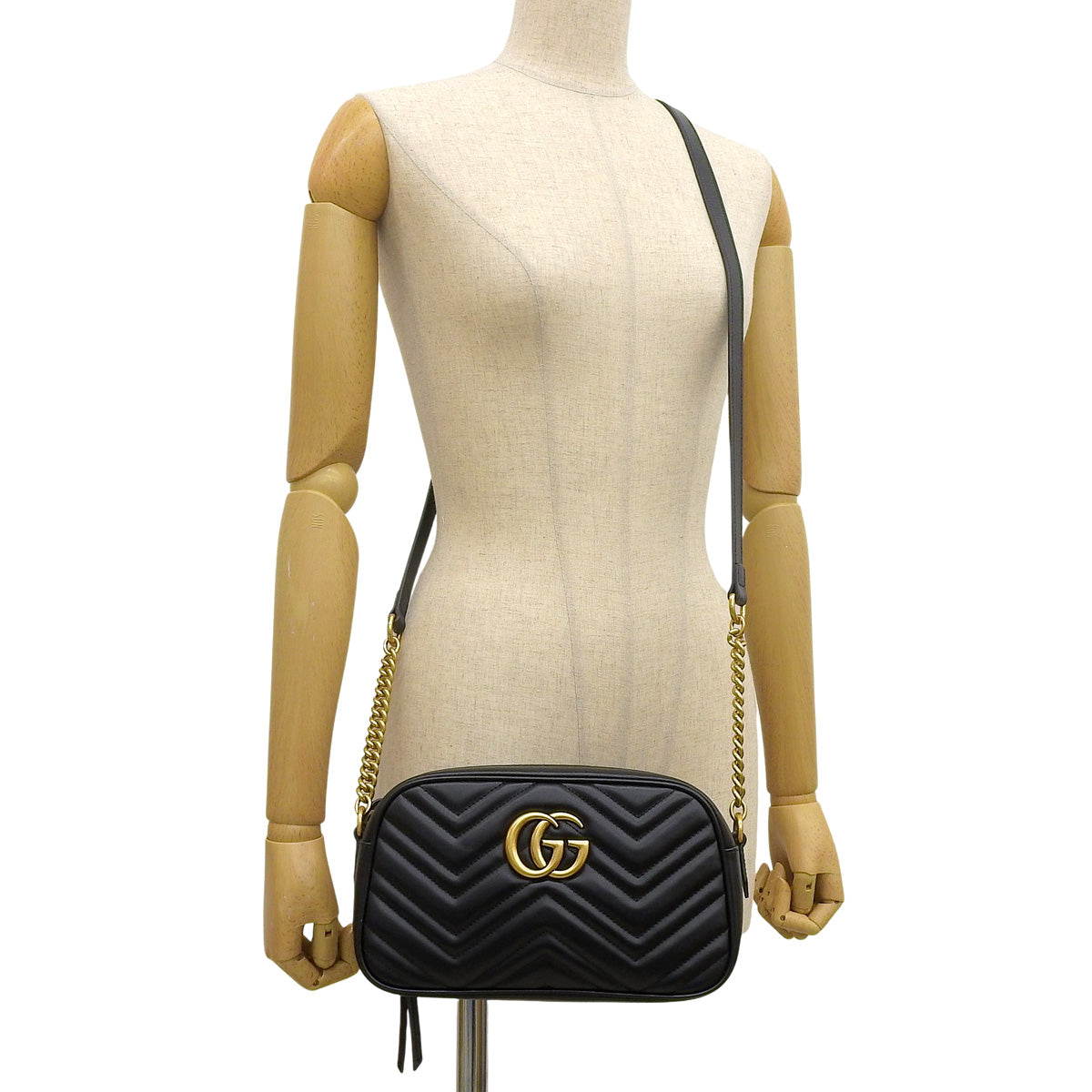 GG Marmont Small Camera Bag, Leather, Black, 447632