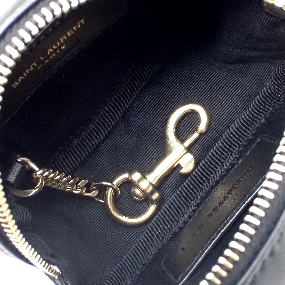 カサンドラロゴ ミニポーチ キルティングレザー ブラック 669934