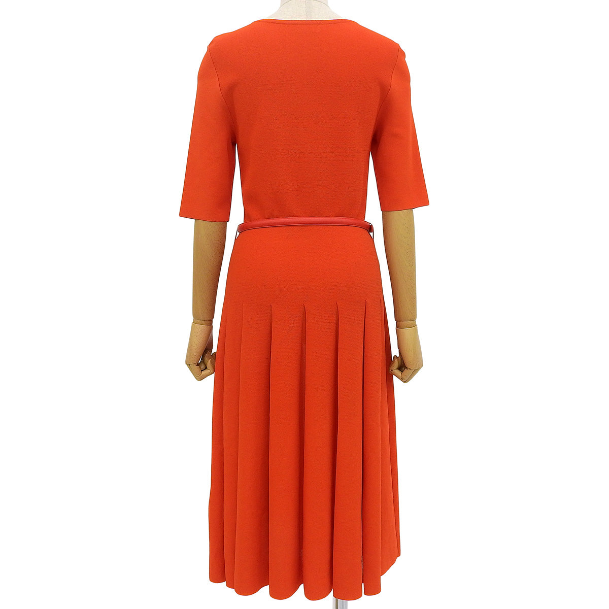 Short-sleeved pleated dress, size M