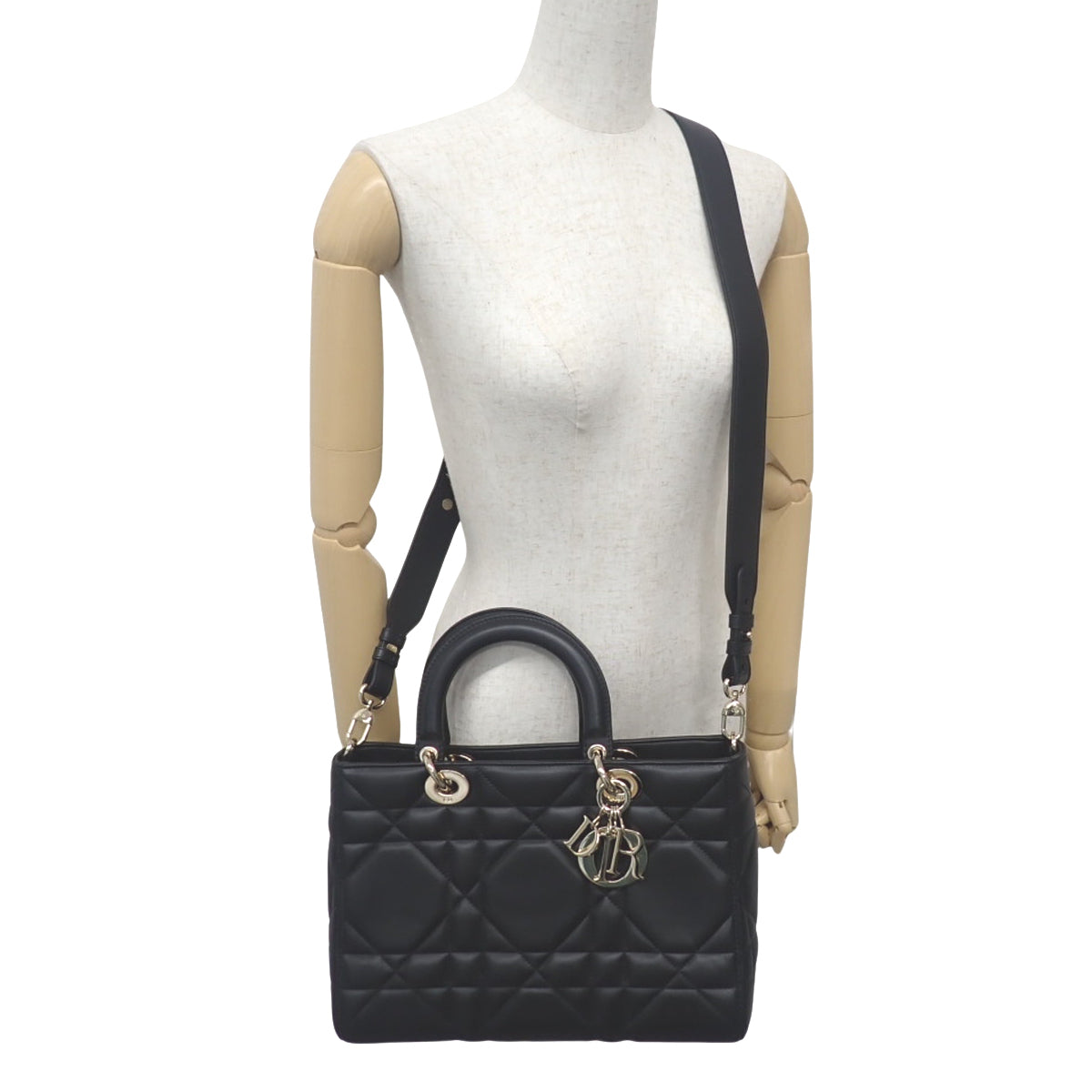 Cannage Lady D-Sire 大号羊皮和小牛皮包,黑色 (M1152OHOW_M900)