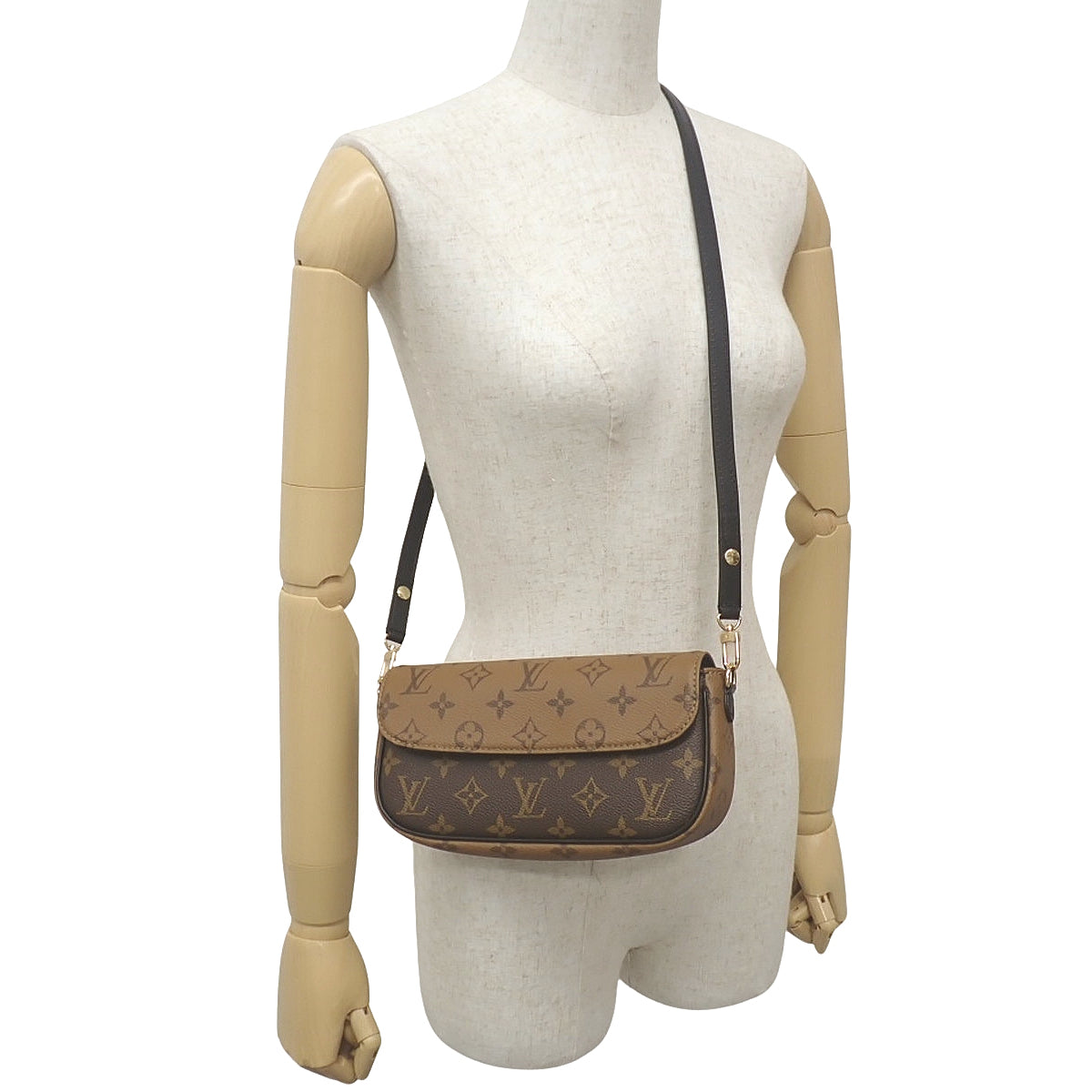 Monogram Reverse 链条钱包 常春藤棕 驼色 M26587