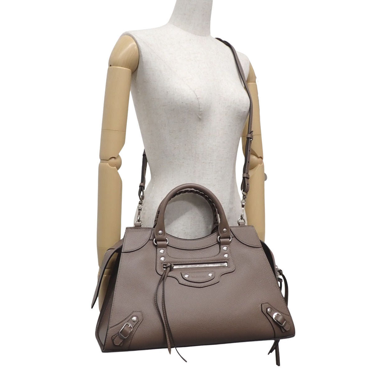 ネオクラシックシティ レザー ブラウン グレージュ 654907