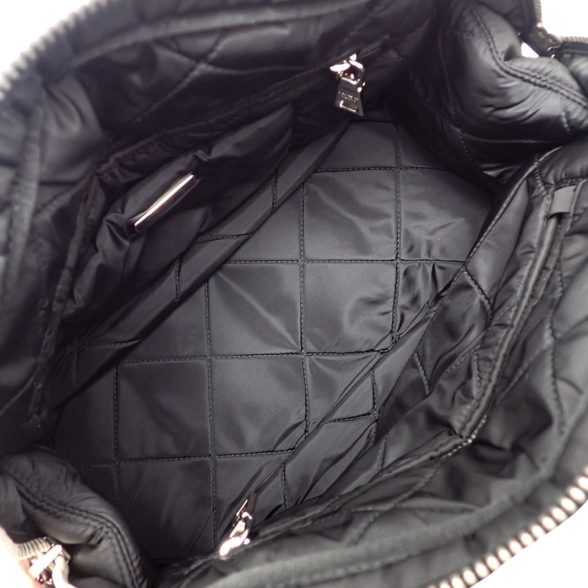 Bomber handbag in black nylon 1BB881