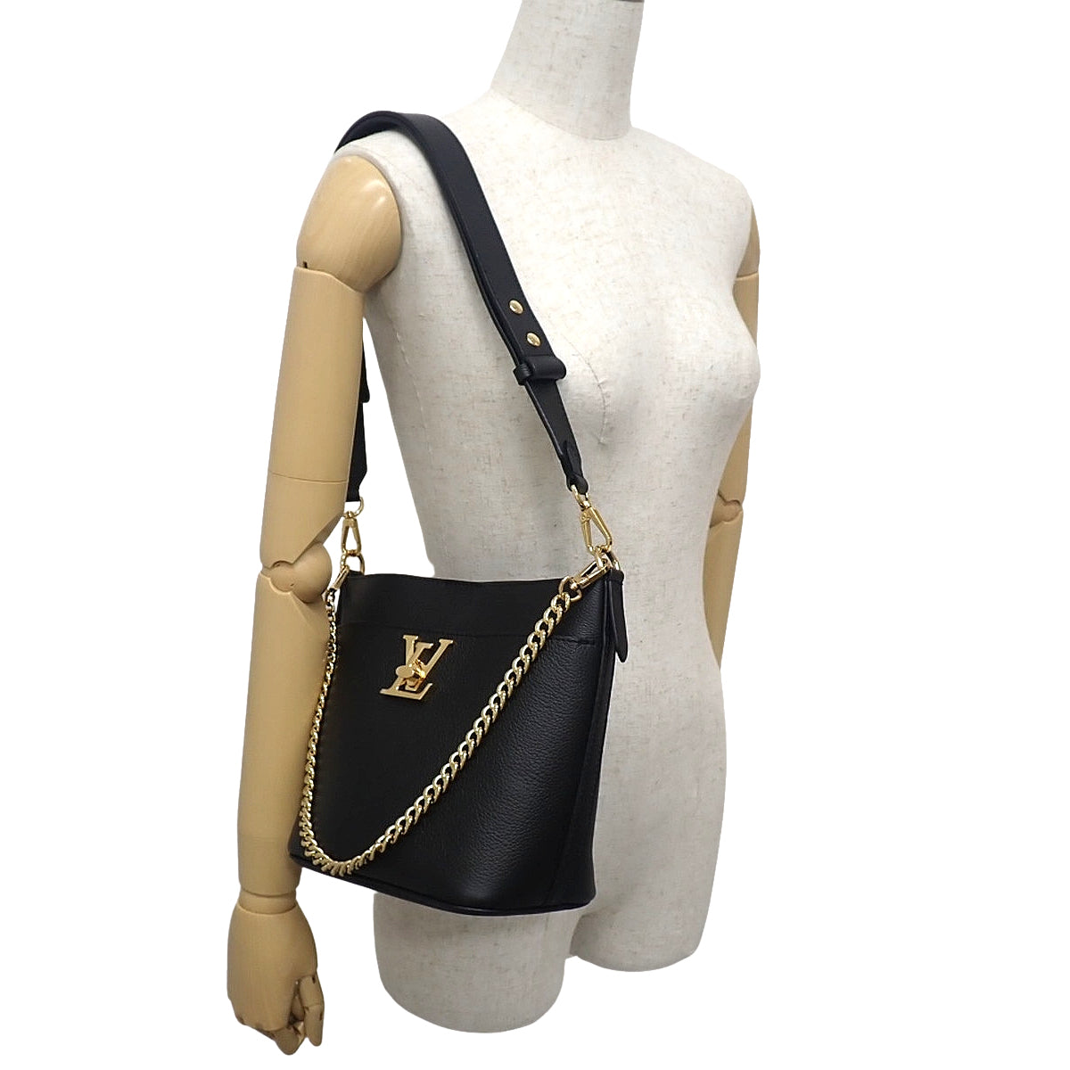 Rock & Walk Grained Calf Leather Black M24006 2-Way Shoulder Bag with Chain