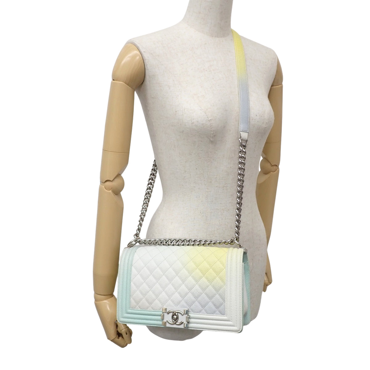 Boy Chanel 25 Gradient Caviar Skin Multicolor