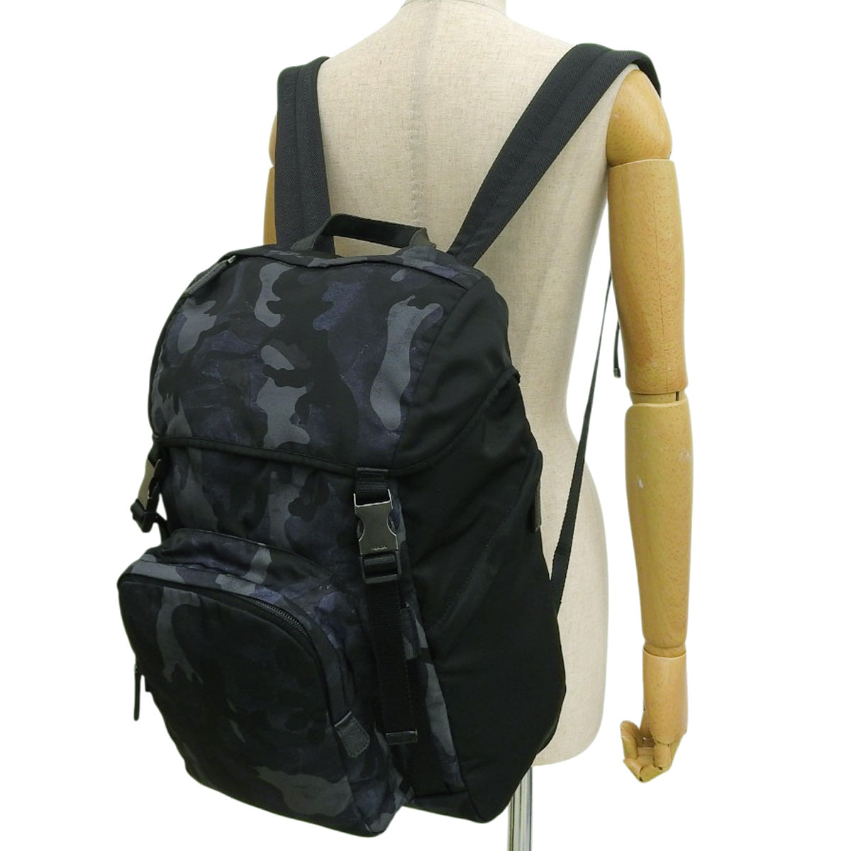 カモフラージュ リュックサック ナイロン レザー ブラック 2VZ135