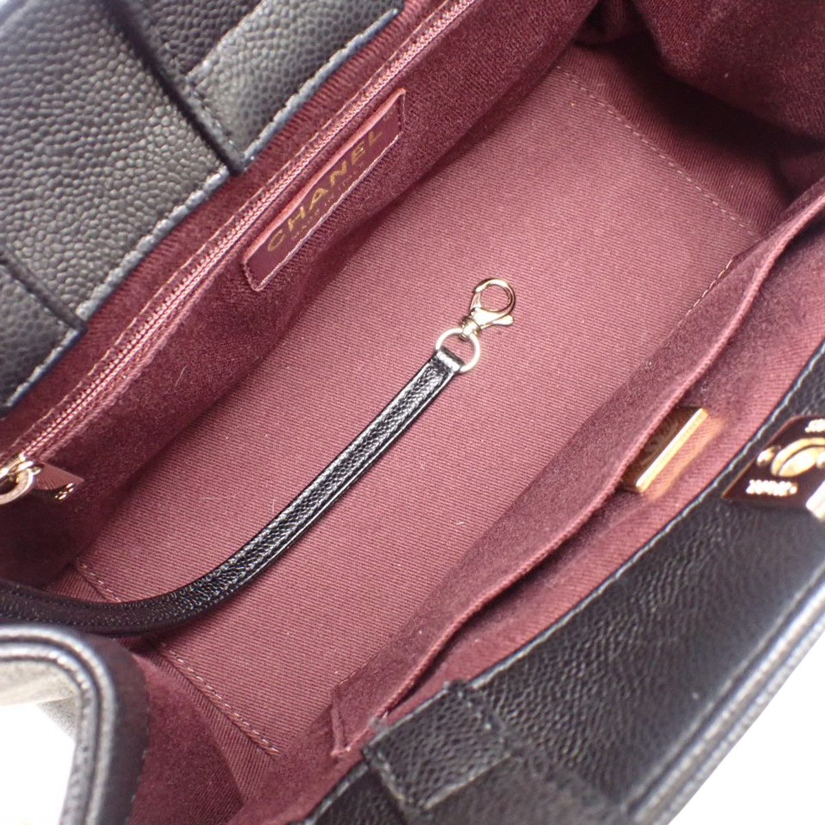 Matelasse Business Affinity Caviar Skin Black