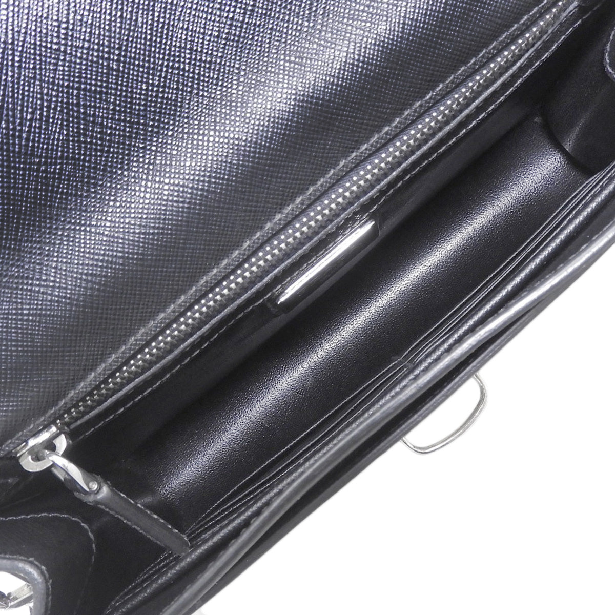 三角ロゴ クラッチバッグ サフィアーノレザー ネイビー ブラック VR0049