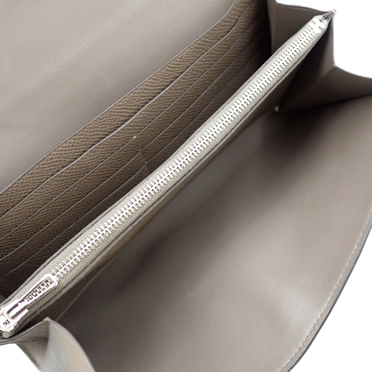 Constance Long To-Go Epsom Leather Etain Silver Hardware K Stamp