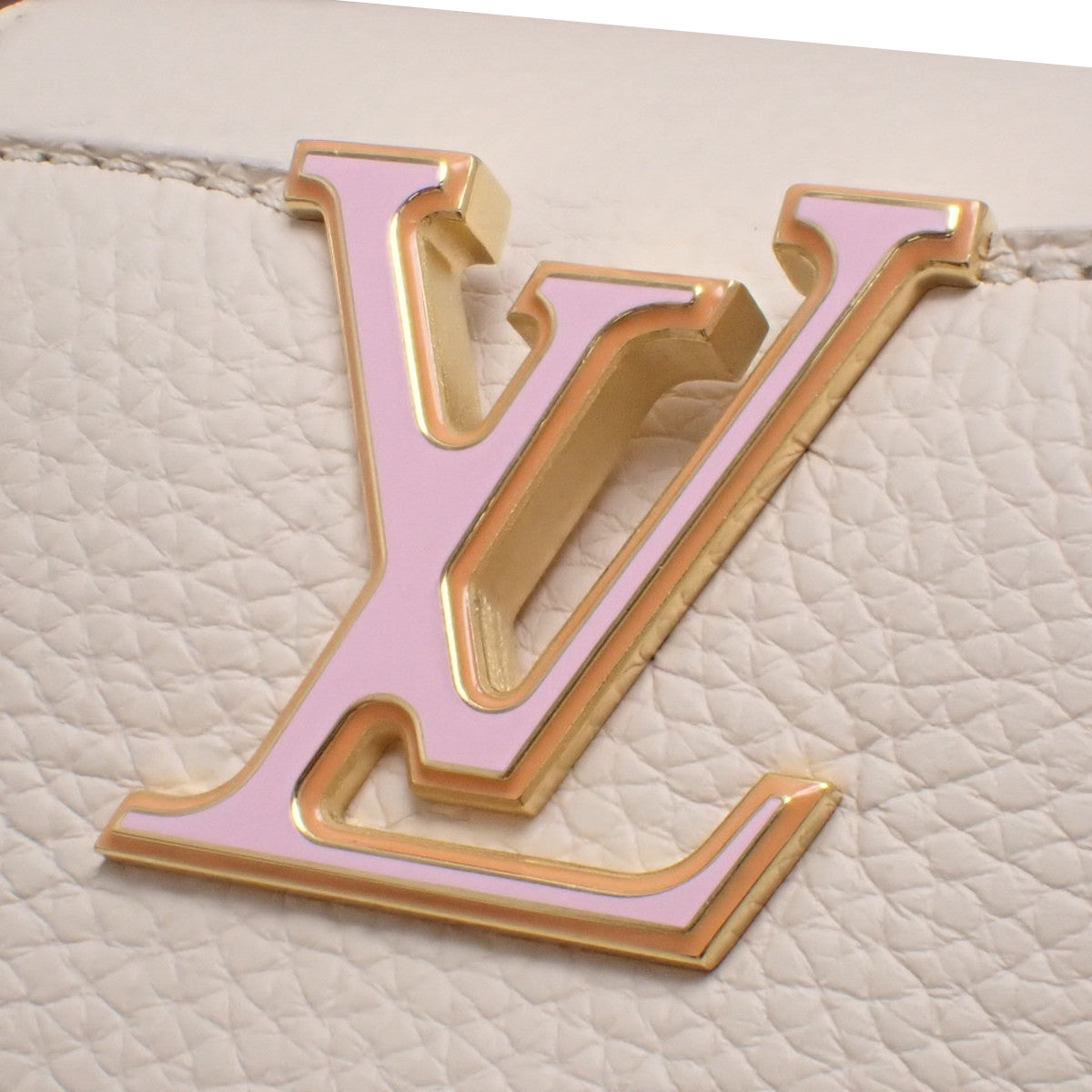 Capucines BB Taurillon Leather Off-White