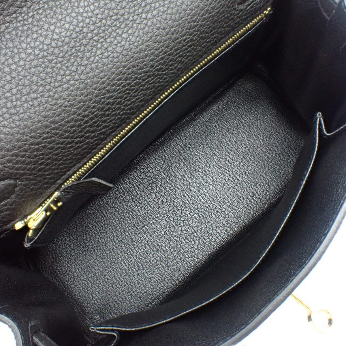 Kelly 25 (inside stitching) Togo Noir Gold hardware A stamp