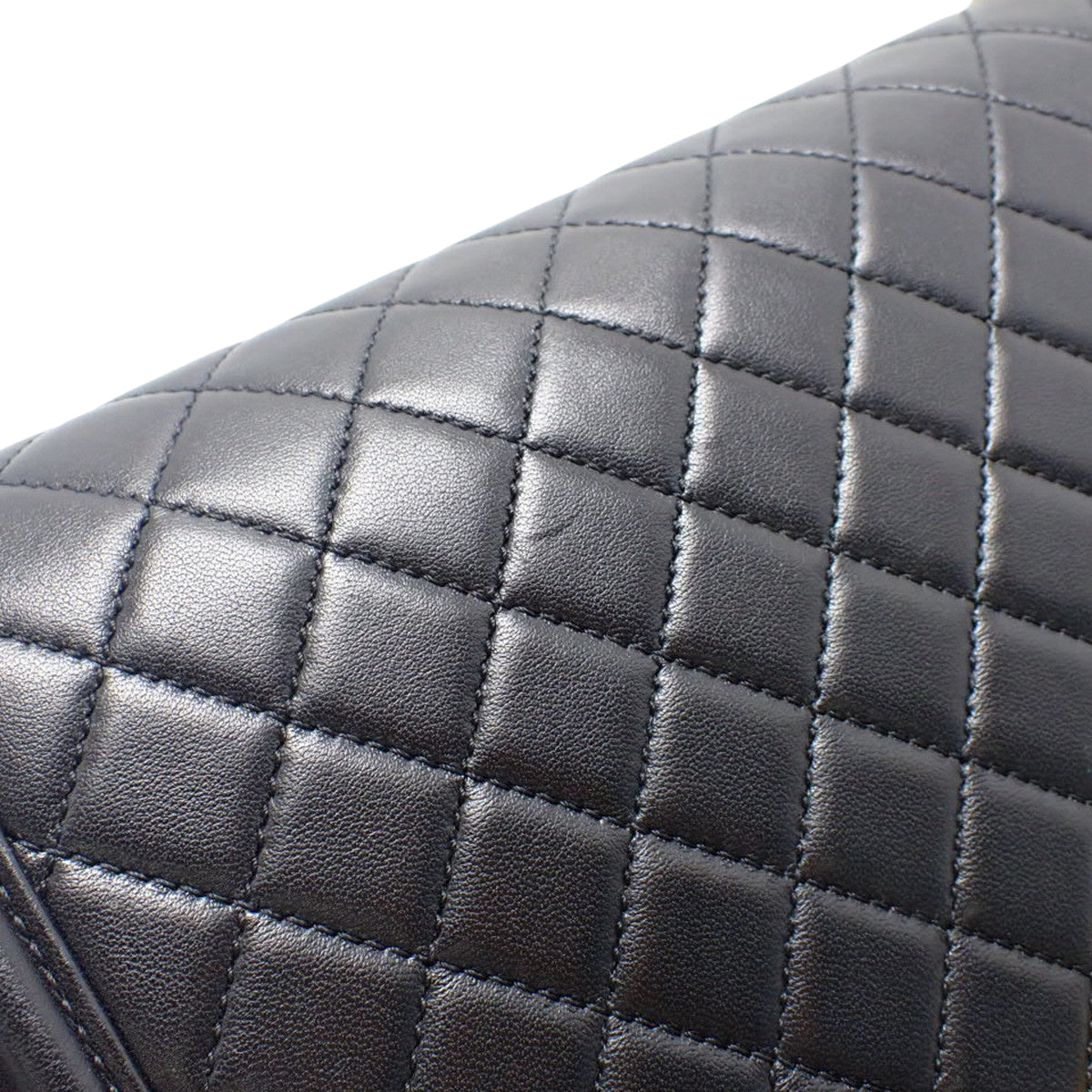 マトラッセ ボーイシャネル ココマーク チェーンショルダーバッグ ラムスキン ブラック A92193