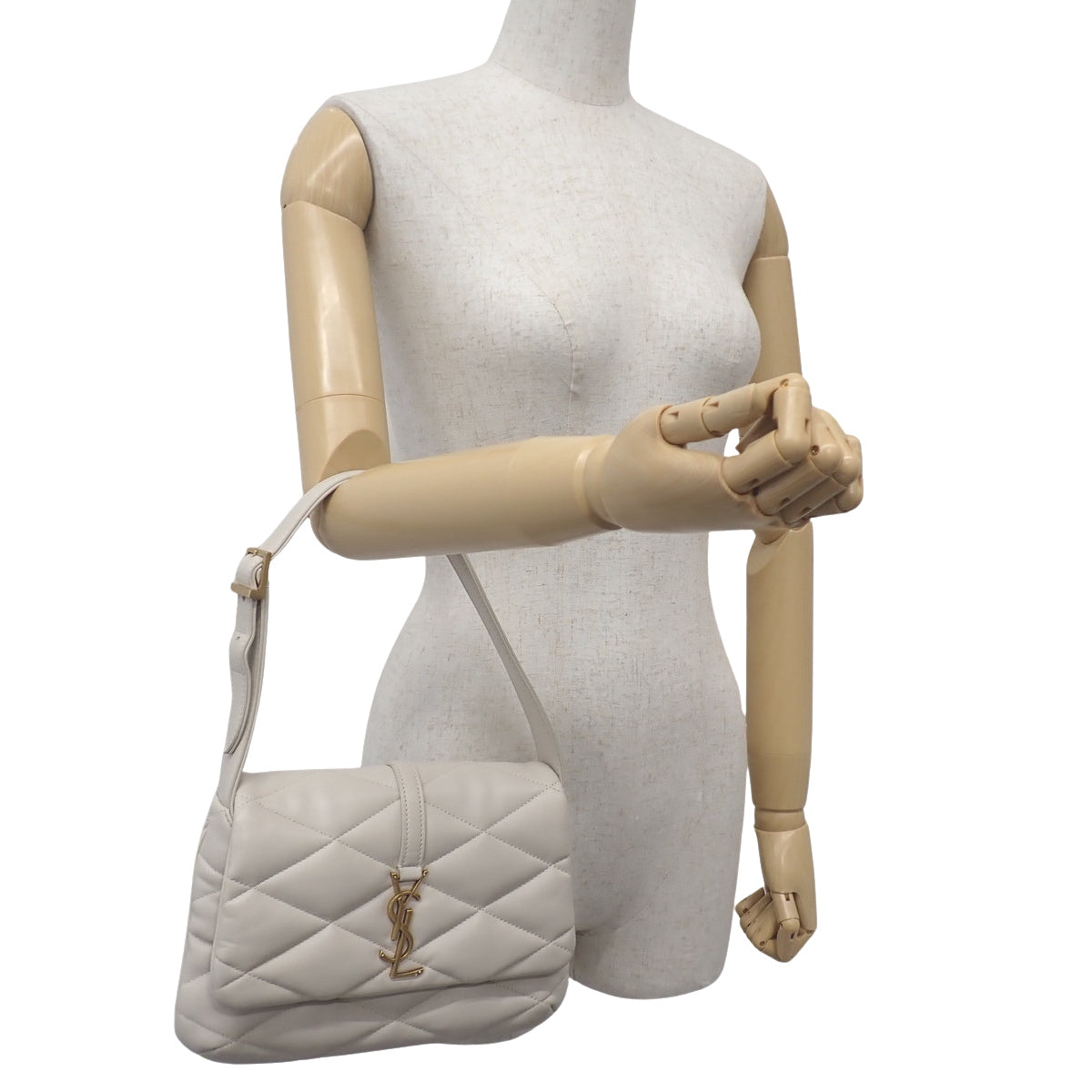 One-handle bag in ivory leather 698567