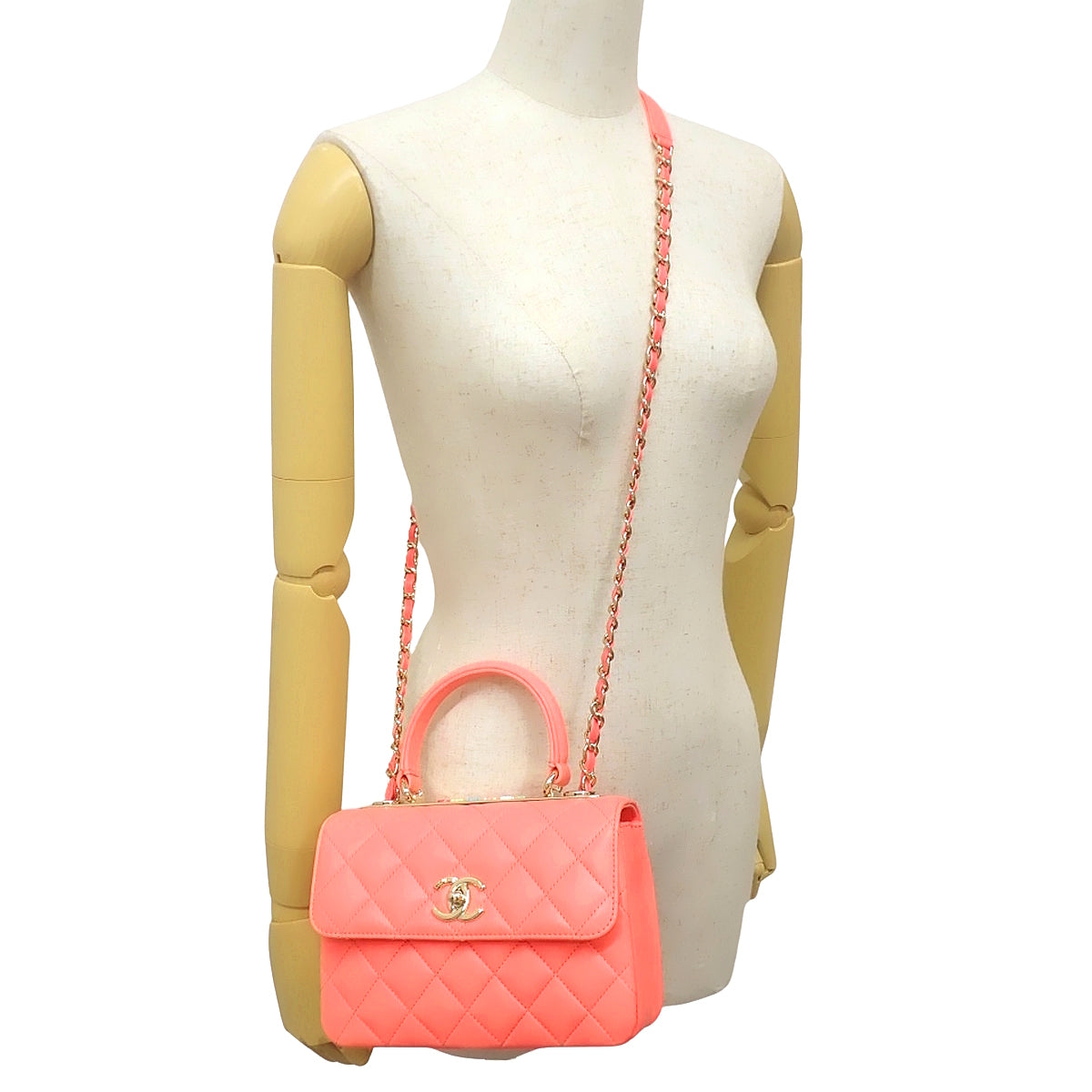 マトラッセ トレンディCC チェーンショルダーバッグ ラムスキン ピンク AS4654