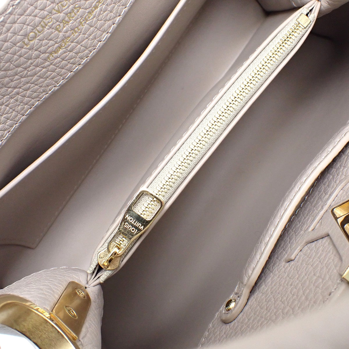 Capucines BB Taurillon Leather Gale M24736