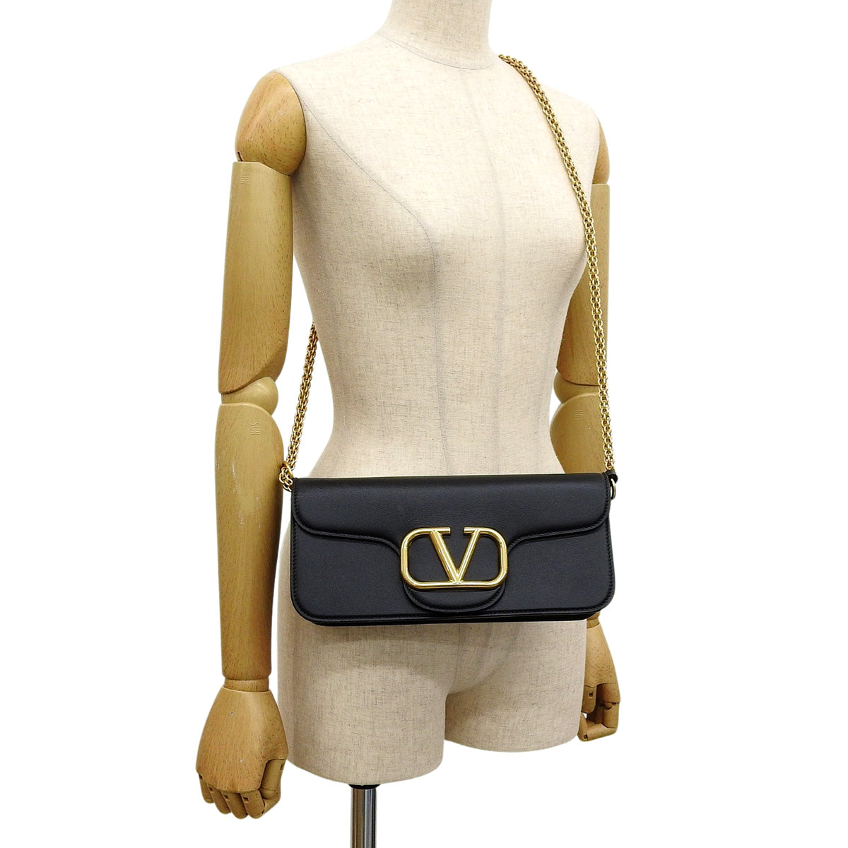 V Logo Shoulder Bag Leather Black
