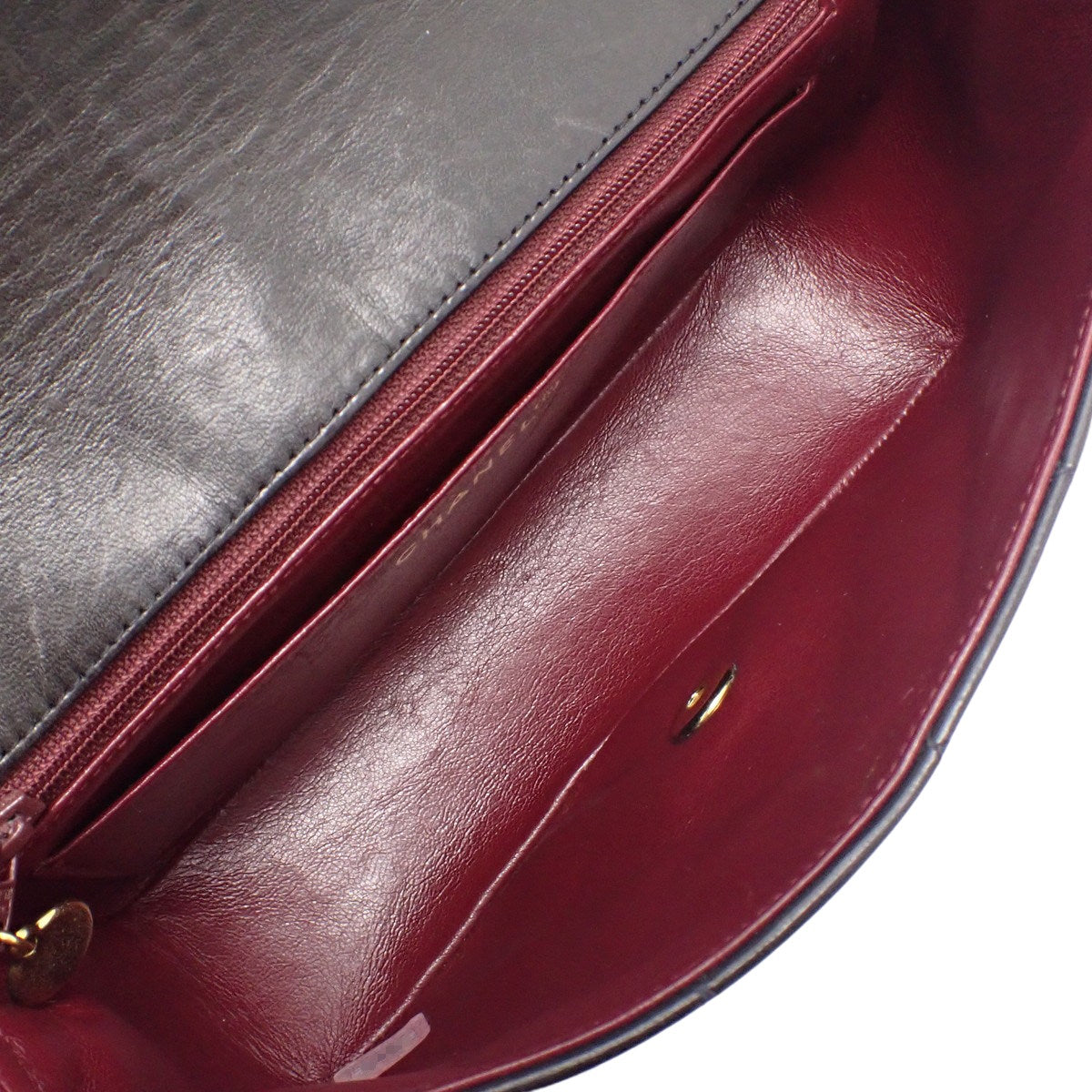 Matelasse Diana 22 Chain Shoulder Bag, Lambskin, Black