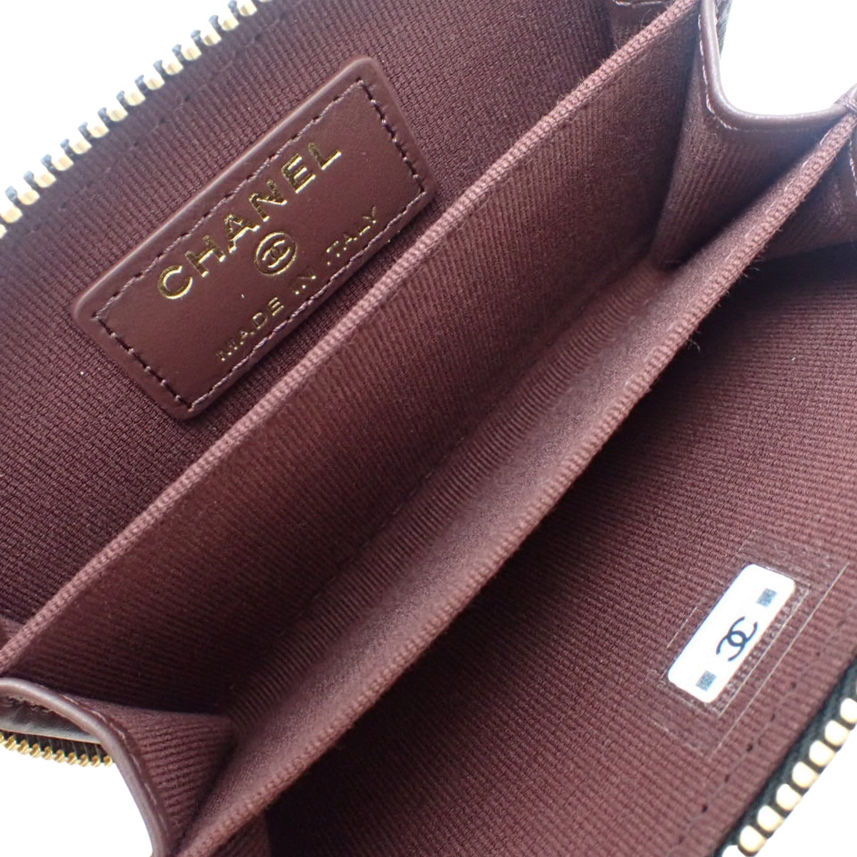 Matelassé Classic Zip Coin Purse in Black Caviar