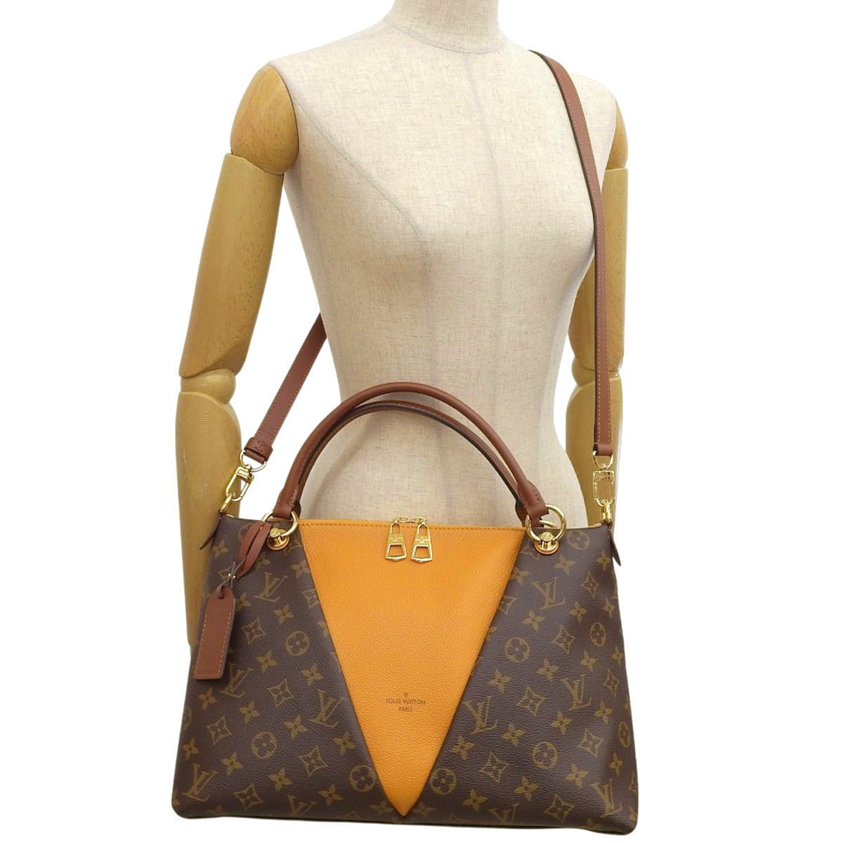 Monogram V Tote MM Monogram Canvas Saffron M43951