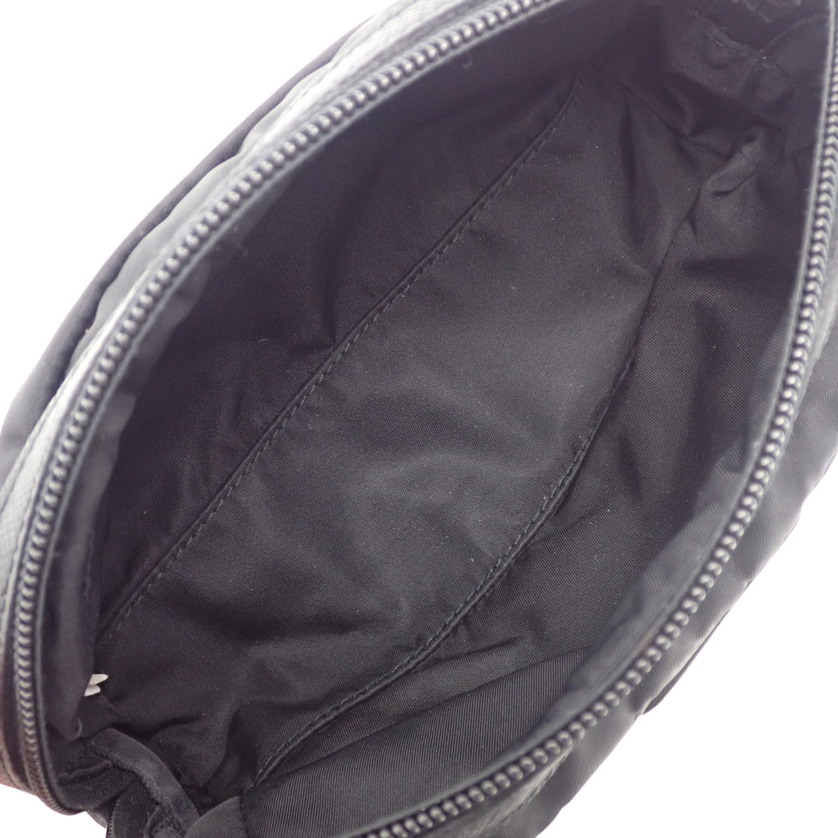 トライアングルロゴ ポーチ ナイロン NERO