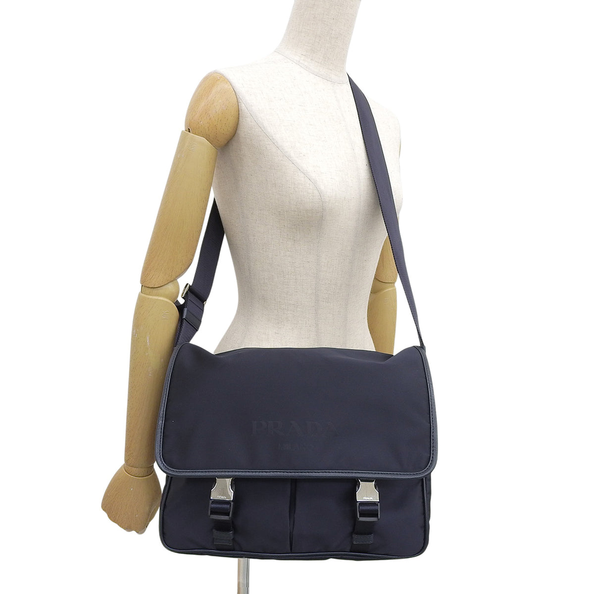メッセンジャーバッグ ナイロン ネイビー VA0768