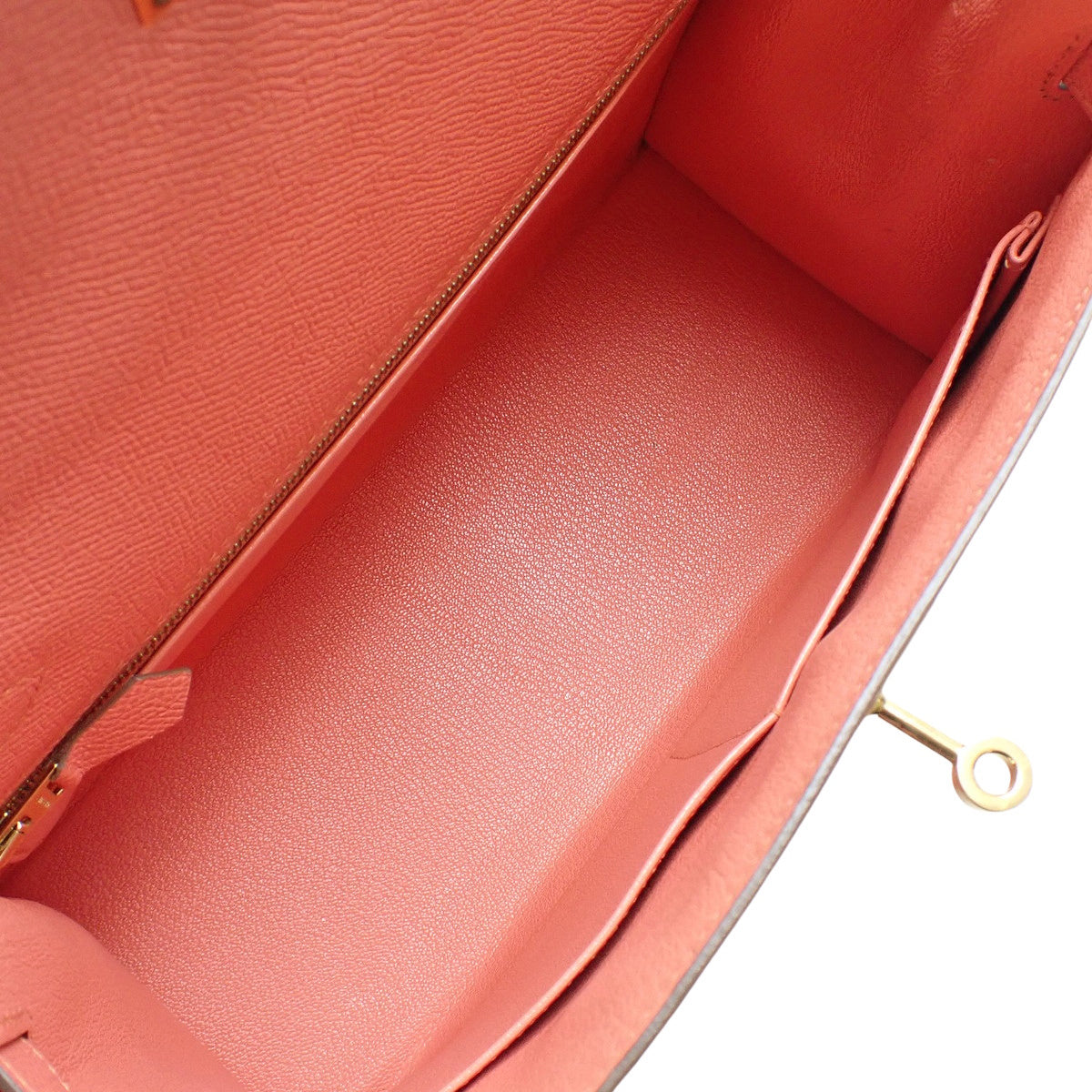 Kelly 28 (Sellier) Epsom leather Flamingo Gold hardware T stamp