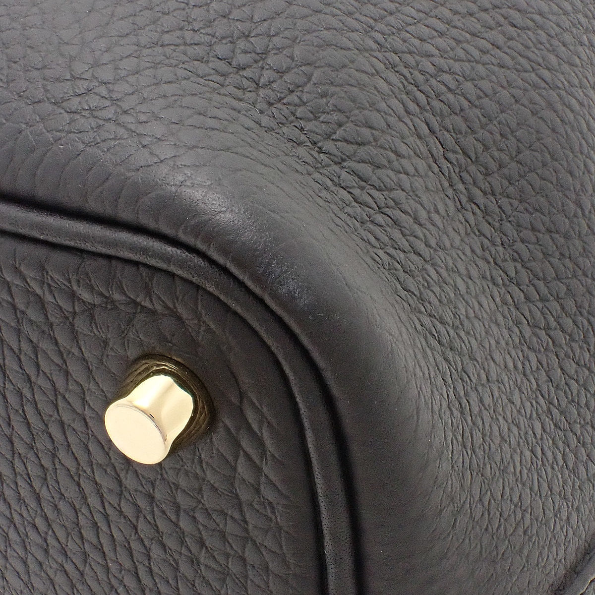 Picotin Lock PM, Taurillon Clemence, Black, Gold Hardware