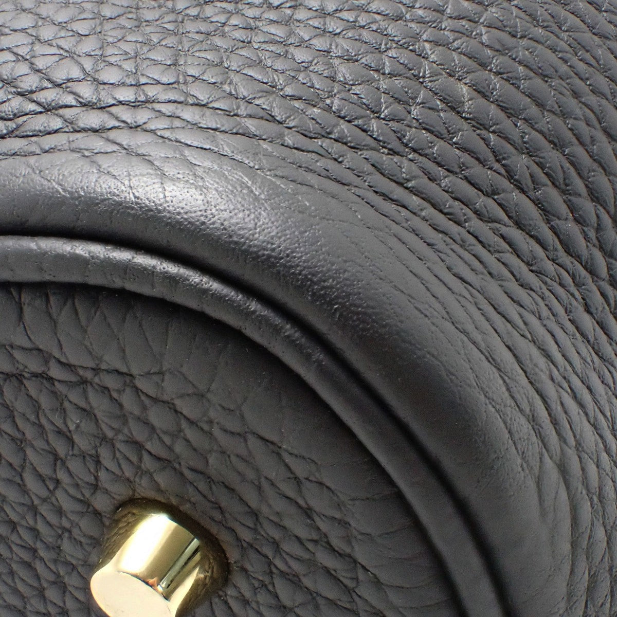 Picotain Lock MM Taurillon Clemence Black Gold Hardware K Stamp