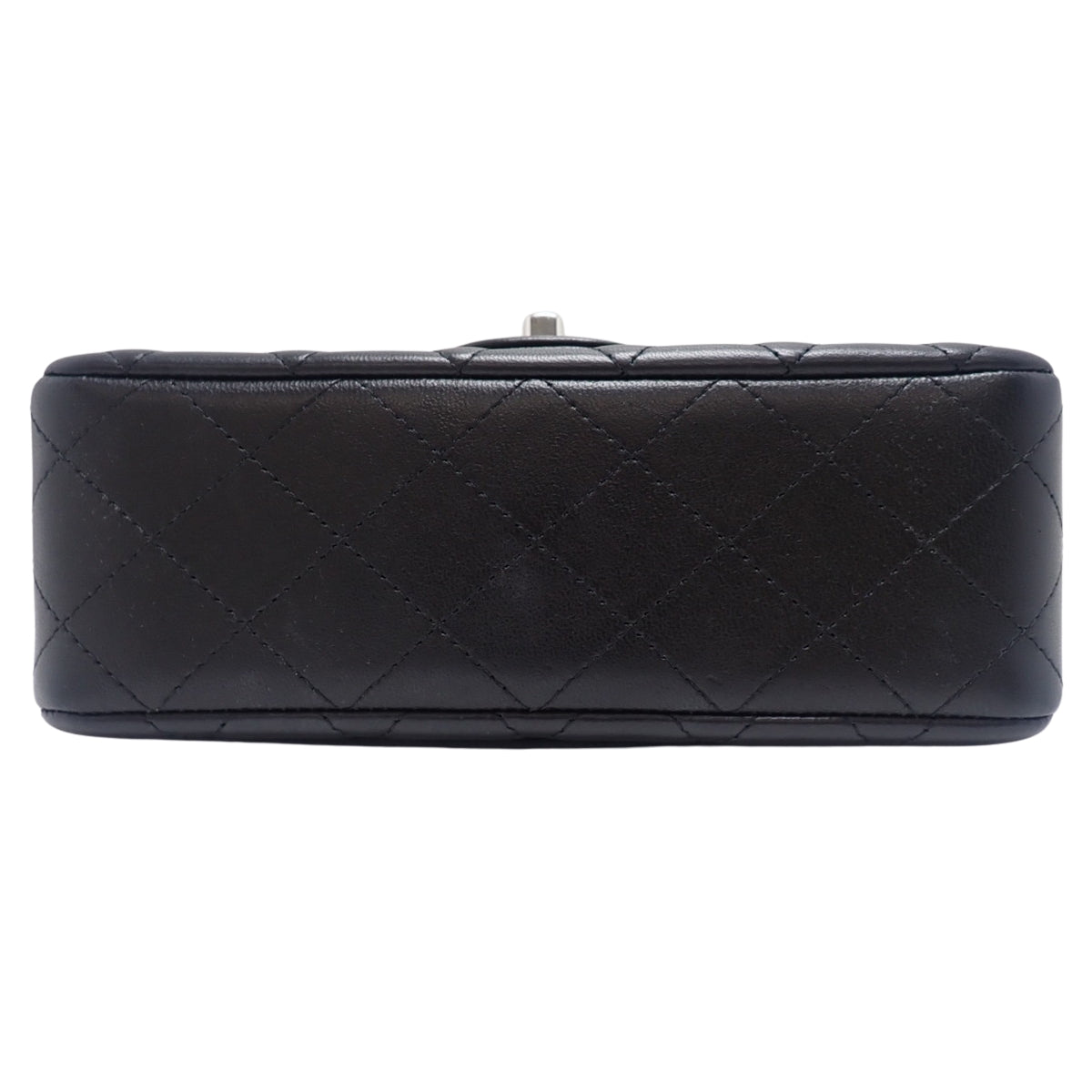 黑色羊皮绗缝迷你经典手提包 A69900