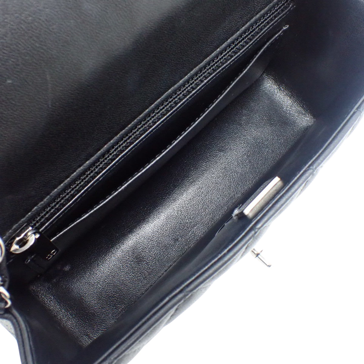 黑色羊皮绗缝迷你经典手提包 A69900