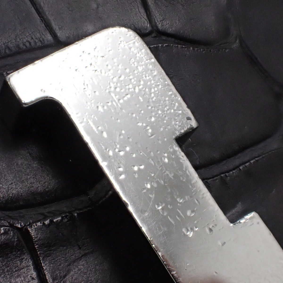 Constance Compact Alligator Black Silver Hardware C Stamp