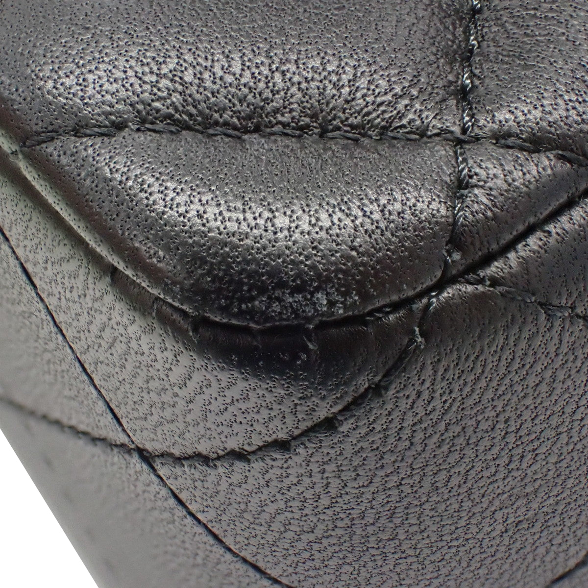 Matelassé Coco Mark Chain Shoulder Bag Black
