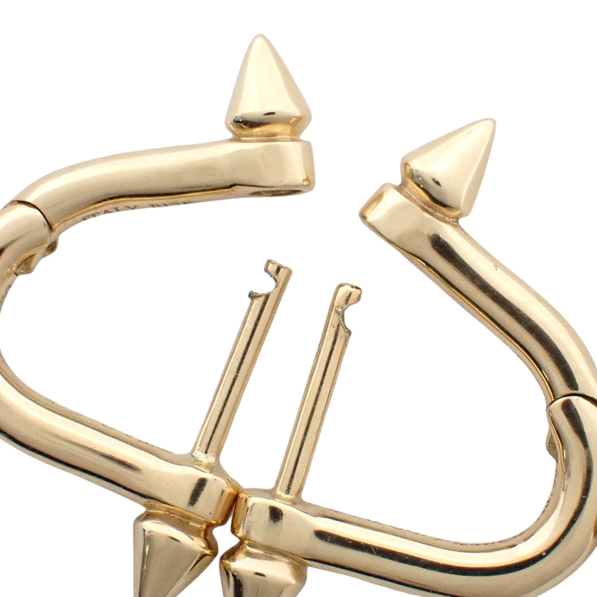 Titan earrings in 18K yellow gold