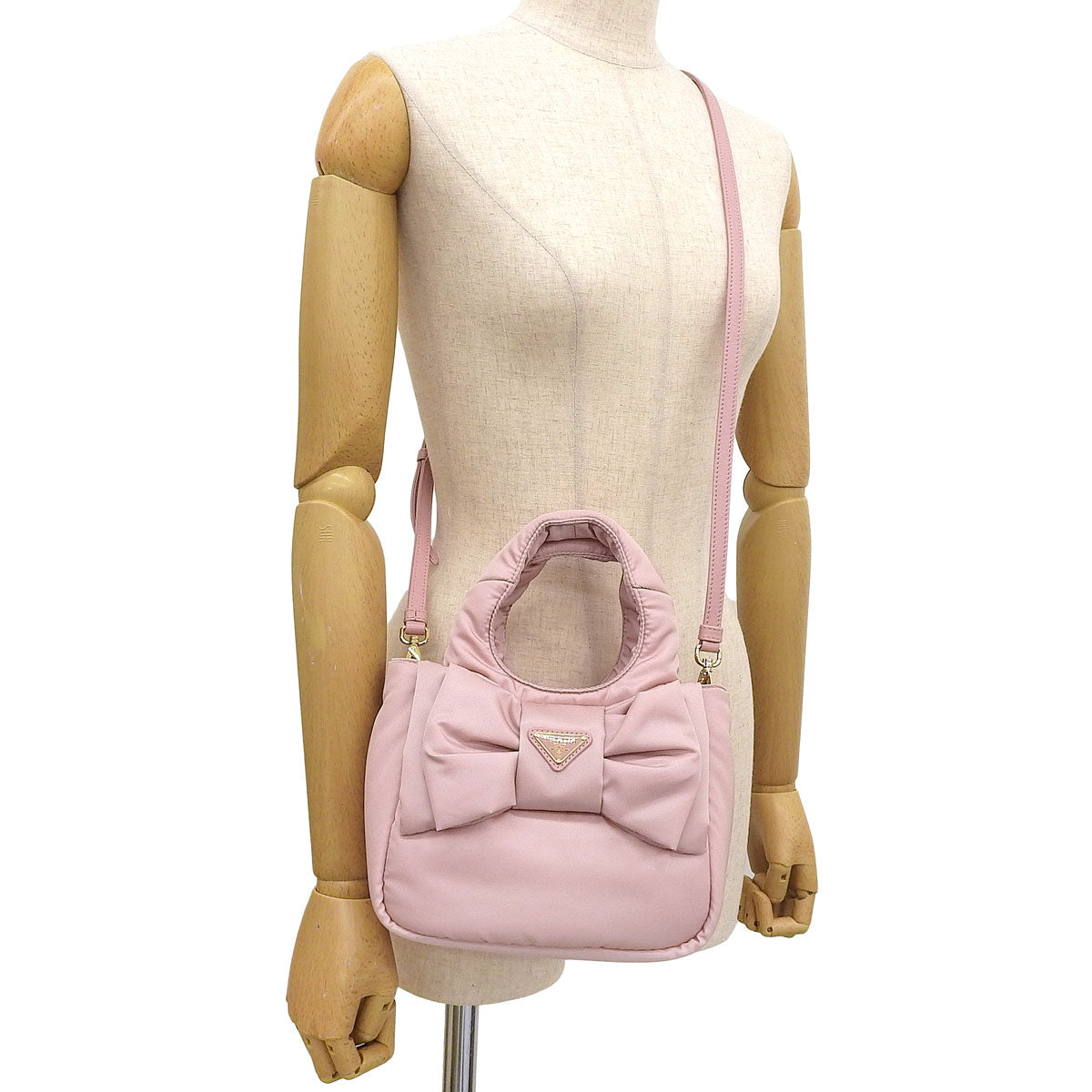 リボン付 パデッドRe-Nylon ミニバッグ ナイロン レザー ピンク 1BA359