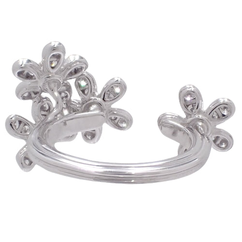 Socrates Entre Les Doigts Ring, Diamond, White Gold (K18WG), Accessory, Jewelry, Diamond Flower.