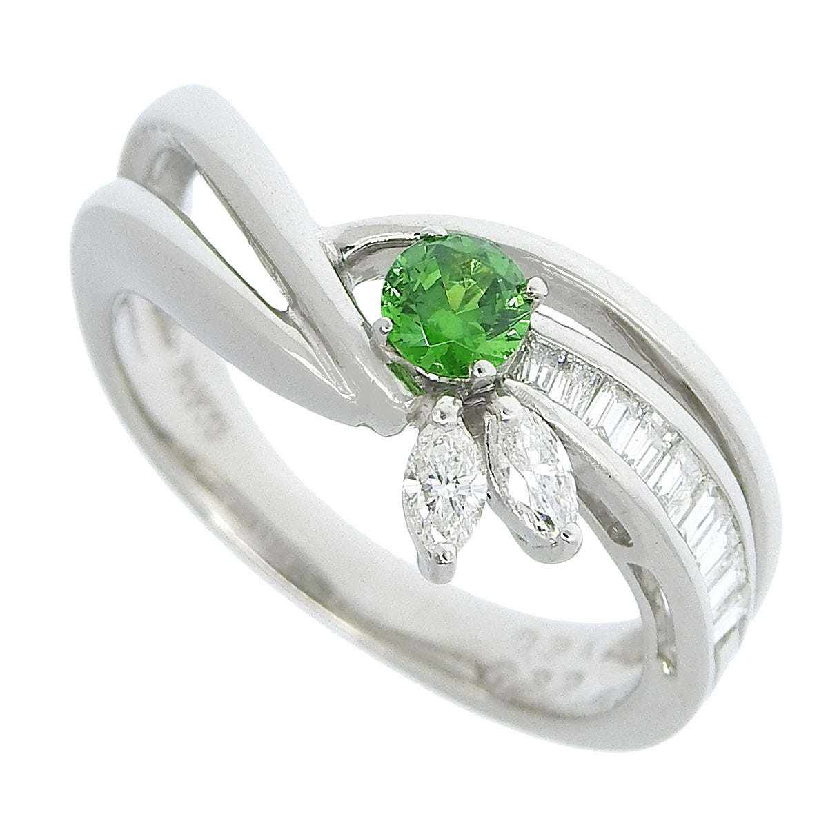 浓绿榴石石榴石钻石戒指 DG0.24/D0.32 Pt900 铂金