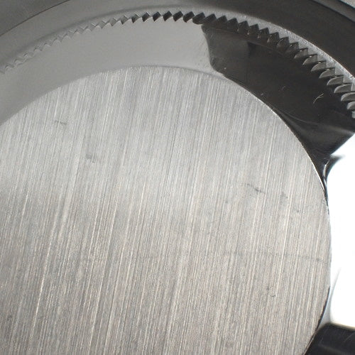 116610LN 型号潜航者型腕表,精钢材质,随机编号,自动上链,黑色表盘。