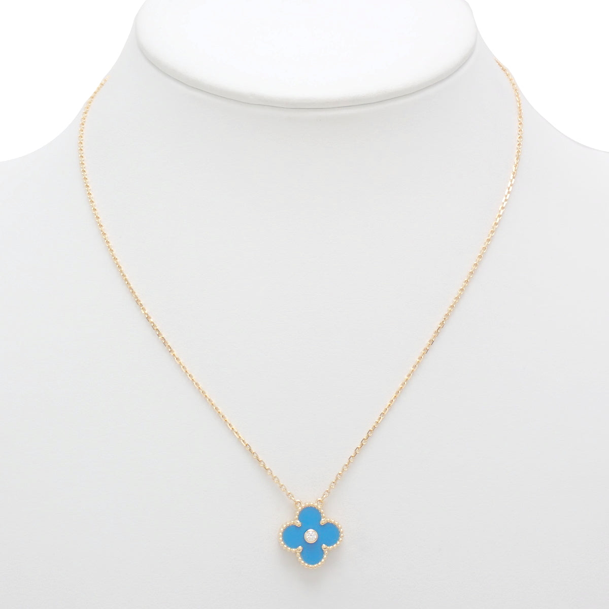 Vintage Alhambra Pendant with Diamond and Sable in 18K Yellow Gold (YG 1PD) 2019 Holiday Limited Edition